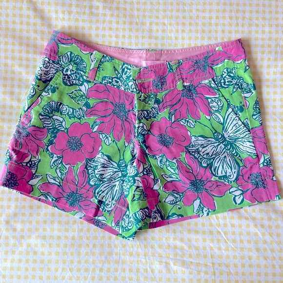 Lilly Pulitzer flower and butterfly shorts - Picture 1 of 3